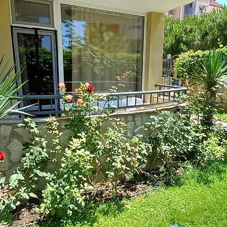 Anelia178 Apartment Pantai Sunny Bagian luar foto