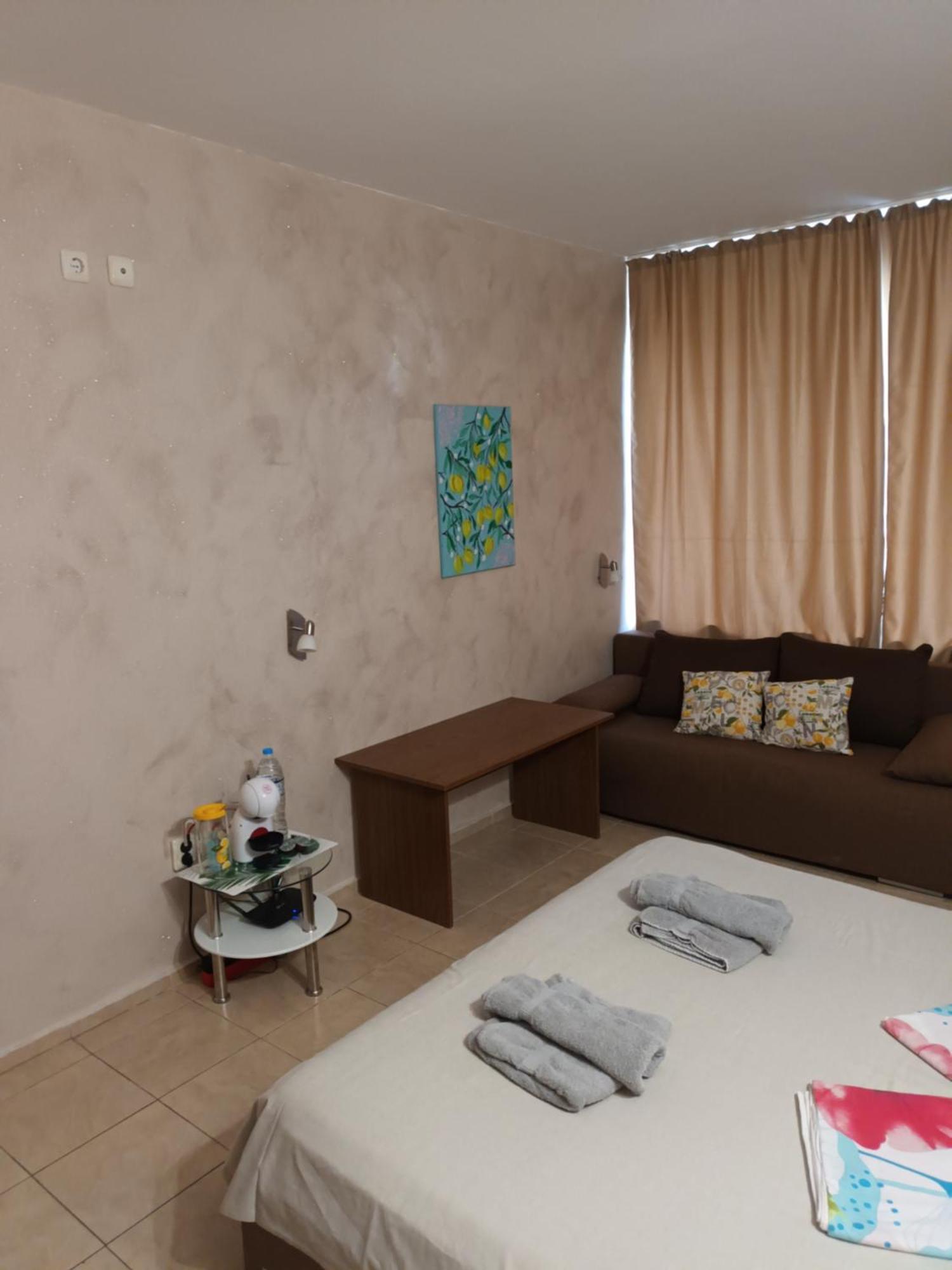Anelia178 Apartment Pantai Sunny Bagian luar foto